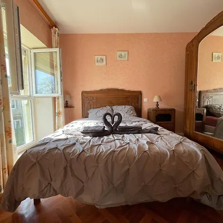 Sensation, Maison 3 Pour 9 Personnes *