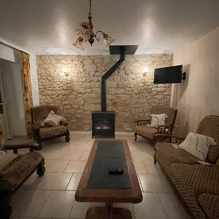 Sensation, Maison 3 Pour 9 Personnes